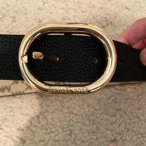 Michael Kors Reversible Black Belt Size M